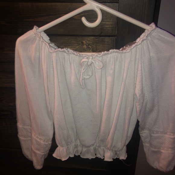 White scrunched crop top - Picture 2 of 2